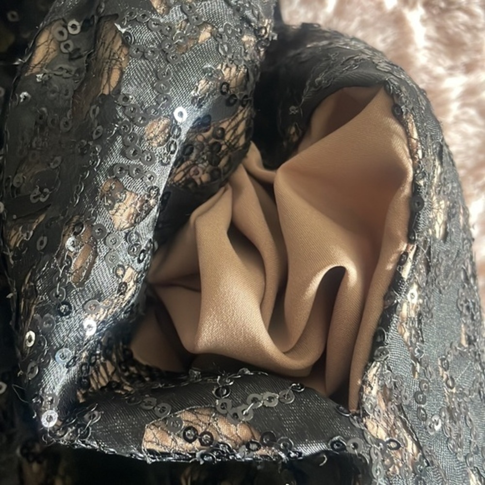 Eliza J Dress Black lace nude colored size 8 sequined balletcore fit and flare - Picture 12 of 12
